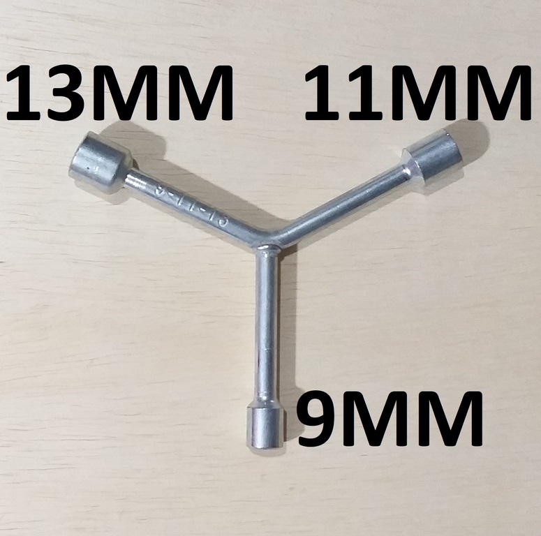 LLAVE EN Y CON TRES DADOS 9MM-11MM-13MM