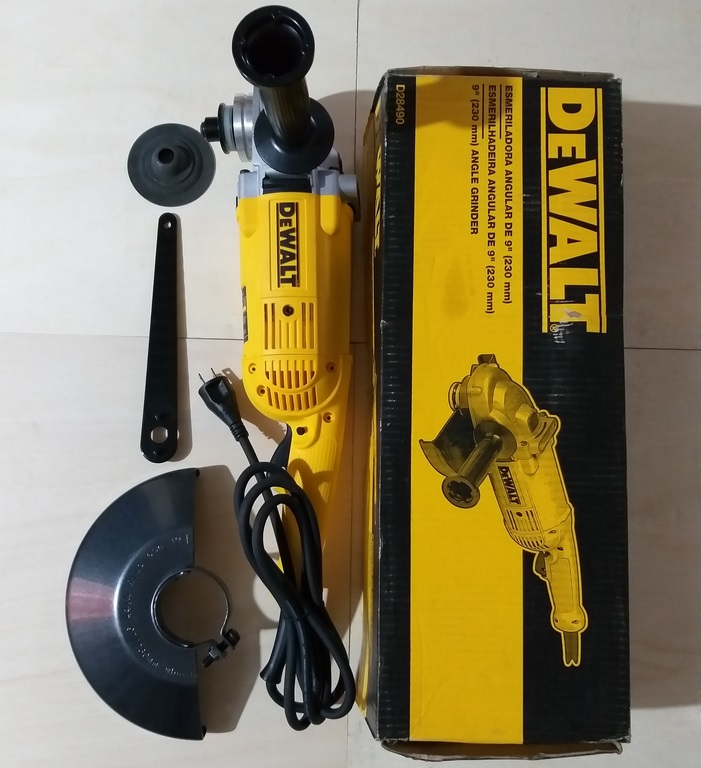 AMOLADORA 9´´ 2200W DEWALT D28490-B3 6500RPM